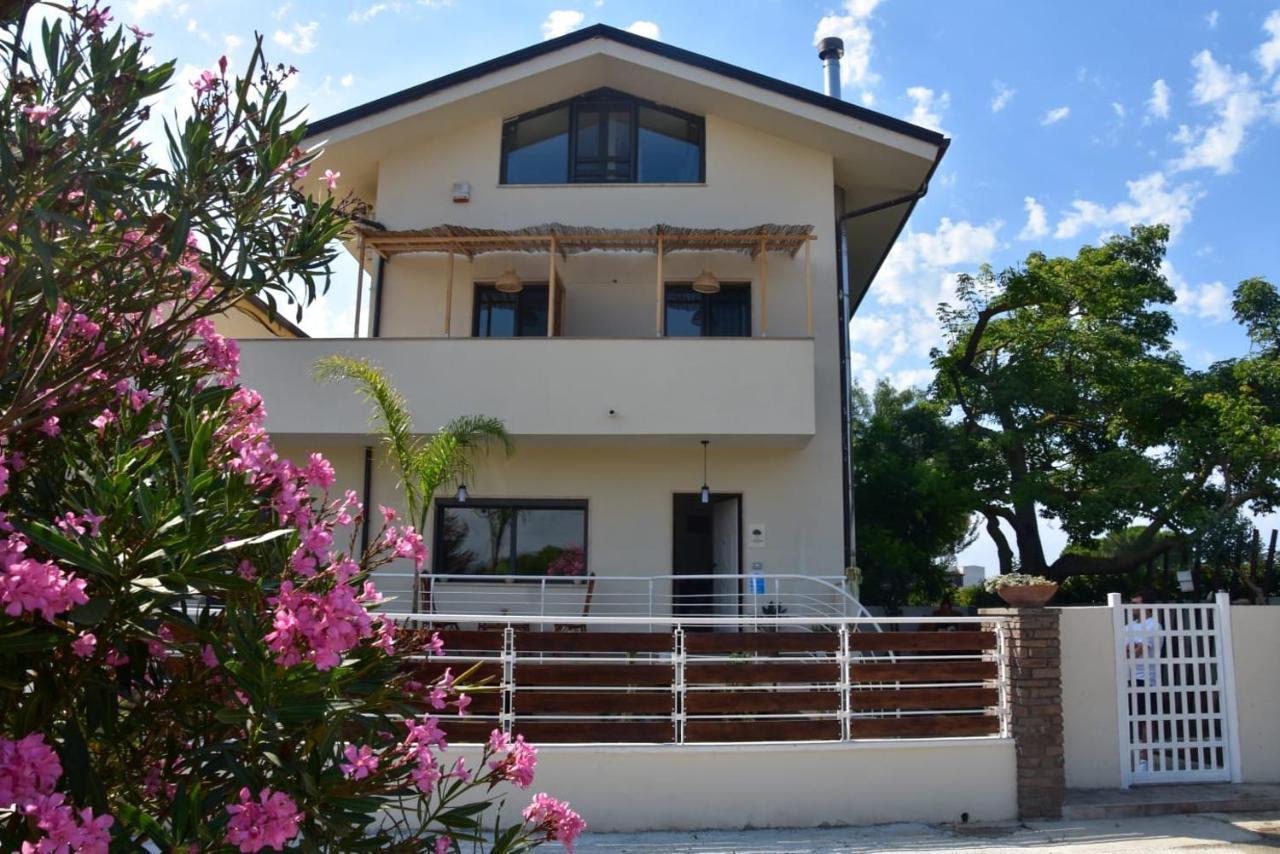 La Ceiba Speciosa Acomodação com café da manhã Capaccio Exterior foto